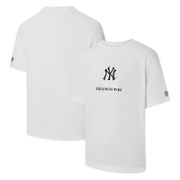 Men's Greatness Wins By Derek Jeter White New York Yankees Graphic T-Shirt