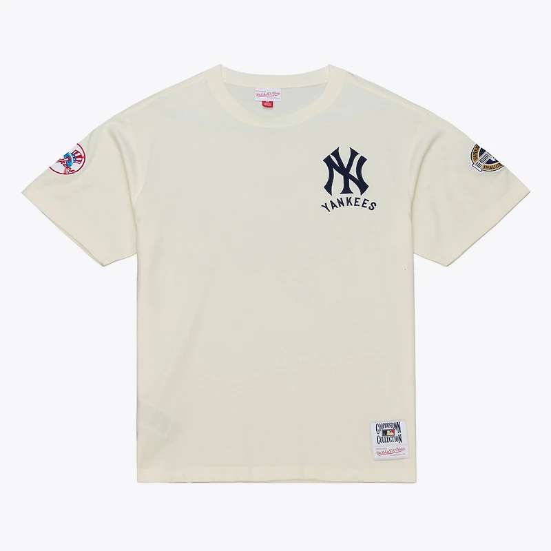 Men's Mitchell & Ness Cream New York Yankees Classic T-Shirt