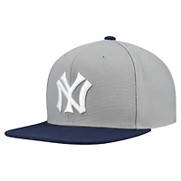 Casquette snapback basique Mitchell & Ness grise New York Yankees Cooperstown Collection pour homme
