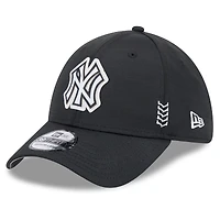 Casquette Flex Fit New Era noire pour hommes des Yankees de York 2024 Clubhouse 39THIRTY