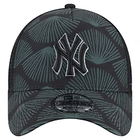 Men's New Era  Black New York Yankees 9FORTY A-Frame Trucker Adjustable Hat