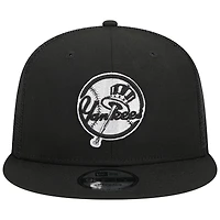 Men's New Era Black New York Yankees Top Hat Trucker 9FIFTY Snapback Hat