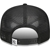 Men's New Era Black New York Yankees Trucker 9FIFTY Snapback Hat