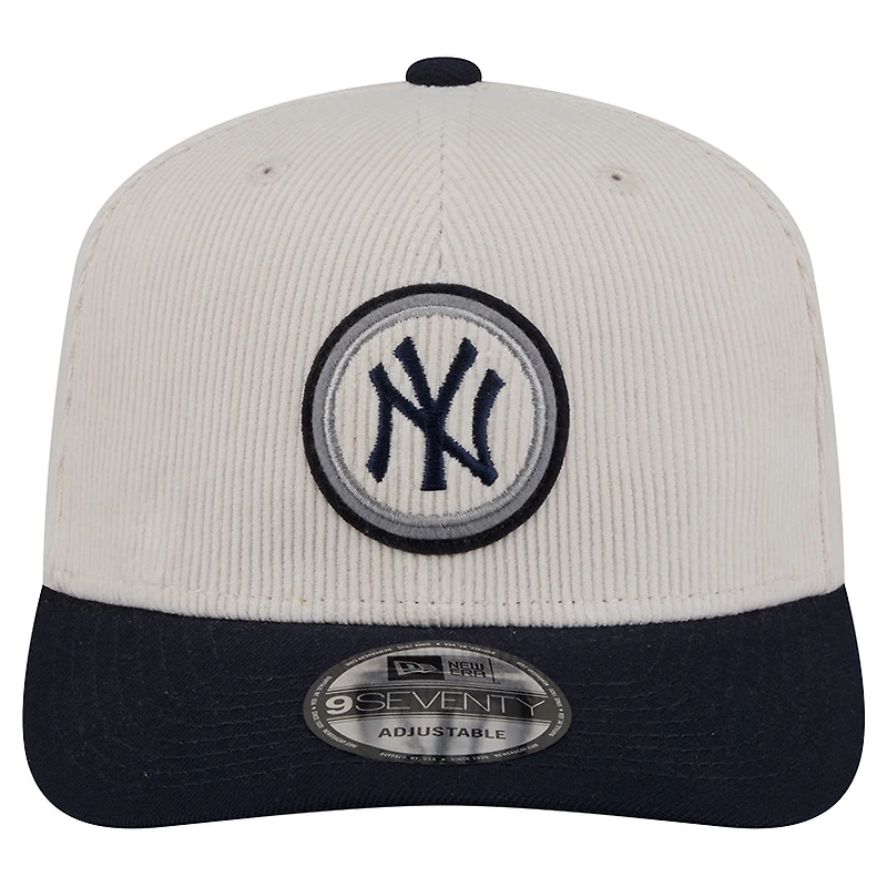 Casquette ajustable New Era 9SEVENTY crème des Yankees de New York pour homme