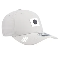 Men's New Era  Gray York Yankees 2026 Clubhouse Alternate 39THIRTY Flex Hat