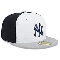 Men's New Era Navy/Gray York Yankees 2025 MLB Clubhouse 59FIFTY Fitted Hat