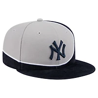 Men's New Era Navy/Gray New York Yankees Retro Split Corduroy Snapback Hat