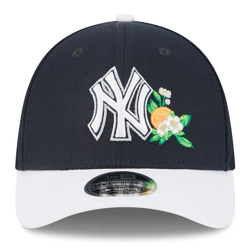 Casquette New Era Flex pour homme, bleu marine et blanche, York Yankees, entraînement de printemps 2026, modèle M-Crown 39THIRTY