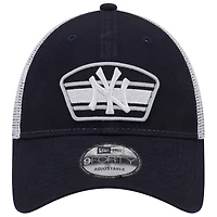 Men's New Era Navy/White New York Yankees Logo Patch 9FORTY Trucker Snapback Hat
