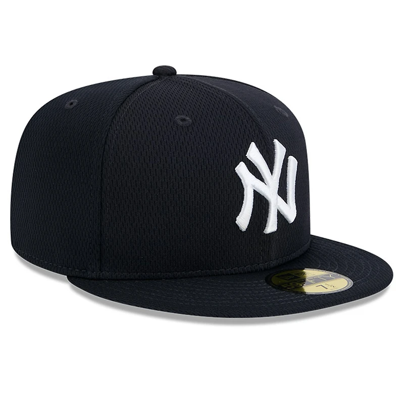 Men's New Era Navy York Yankees 2025 MLB Clubhouse 59FIFTY Fitted Hat