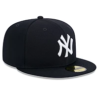 Men's New Era Navy York Yankees 2025 MLB Clubhouse 59FIFTY Fitted Hat