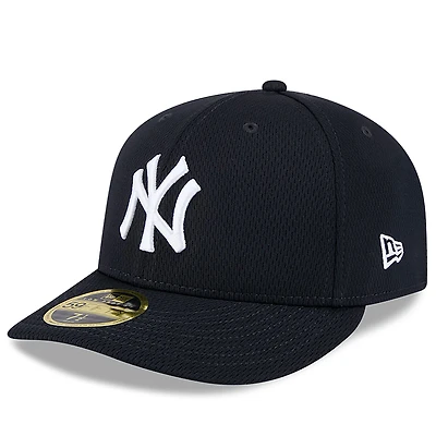 Men's New Era Navy York Yankees 2025 MLB Clubhouse Low Profile 59FIFTY Fitted Hat
