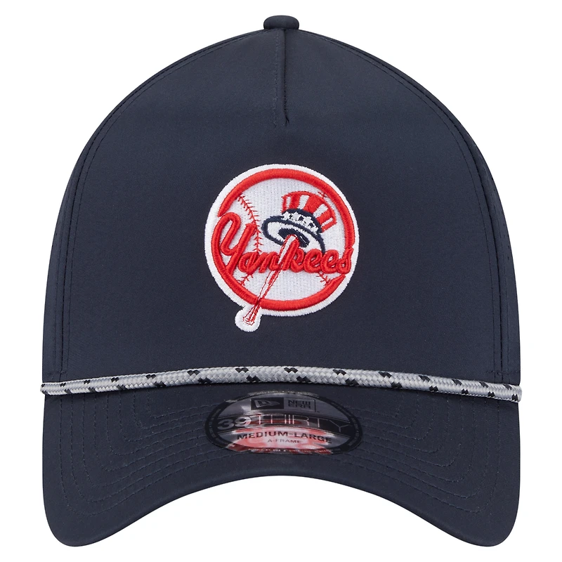 Casquette New Era 39THIRTY A-Frame Flex perforée bleu marine des Yankees de York pour homme