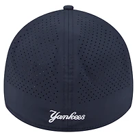 Men's New Era  Navy York Yankees 39THIRTY A-Frame Perforated Flex Hat