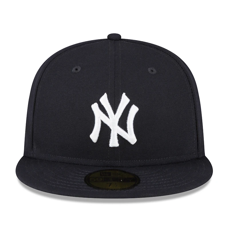Casquette ajustée New Era bleu marine York Yankees Authentic Collection 2026 Old-Timers' Day 59FIFTY pour homme