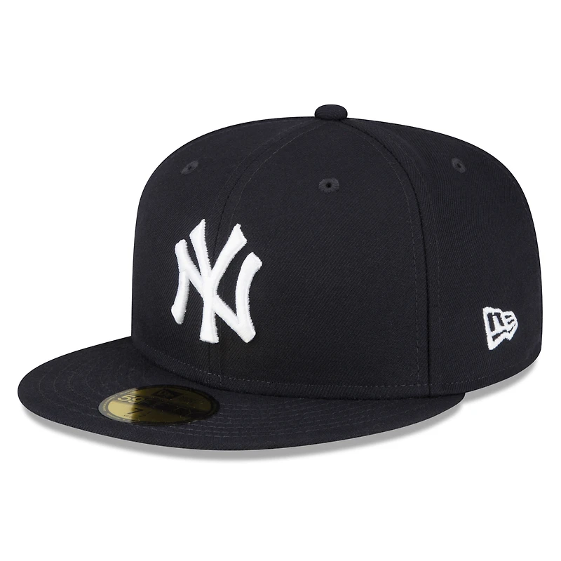 Casquette ajustée New Era bleu marine York Yankees Authentic Collection 2026 Old-Timers' Day 59FIFTY pour homme