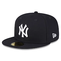 Casquette ajustée New Era bleu marine York Yankees Authentic Collection 2026 Old-Timers' Day 59FIFTY pour homme