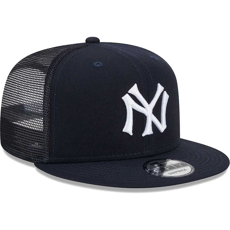 Men's New Era Navy New York Yankees Cooperstown Collection Team Color Trucker 9FIFTY Snapback Hat
