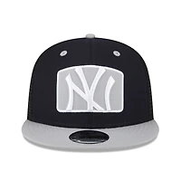 Men's New Era Navy New York Yankees Logo Zoom Trucker 9FIFTY Snapback Hat