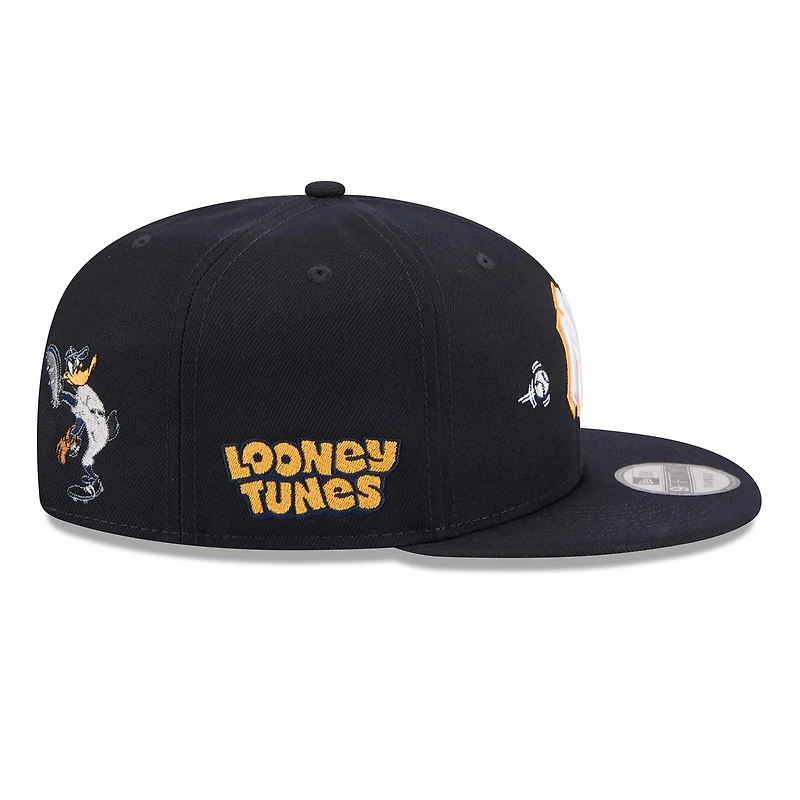 Men's New Era Navy New York Yankees Looney Tunes Daffy Duck 9FIFTY Snapback Hat