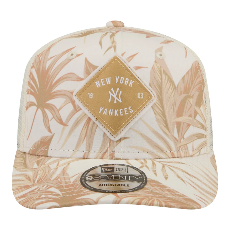 Men's New Era  Tan New York Yankees Tonal Palm COOLERA 9SEVENTY Adjustable Trucker Hat
