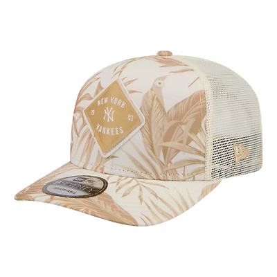 Men's New Era  Tan New York Yankees Tonal Palm COOLERA 9SEVENTY Adjustable Trucker Hat