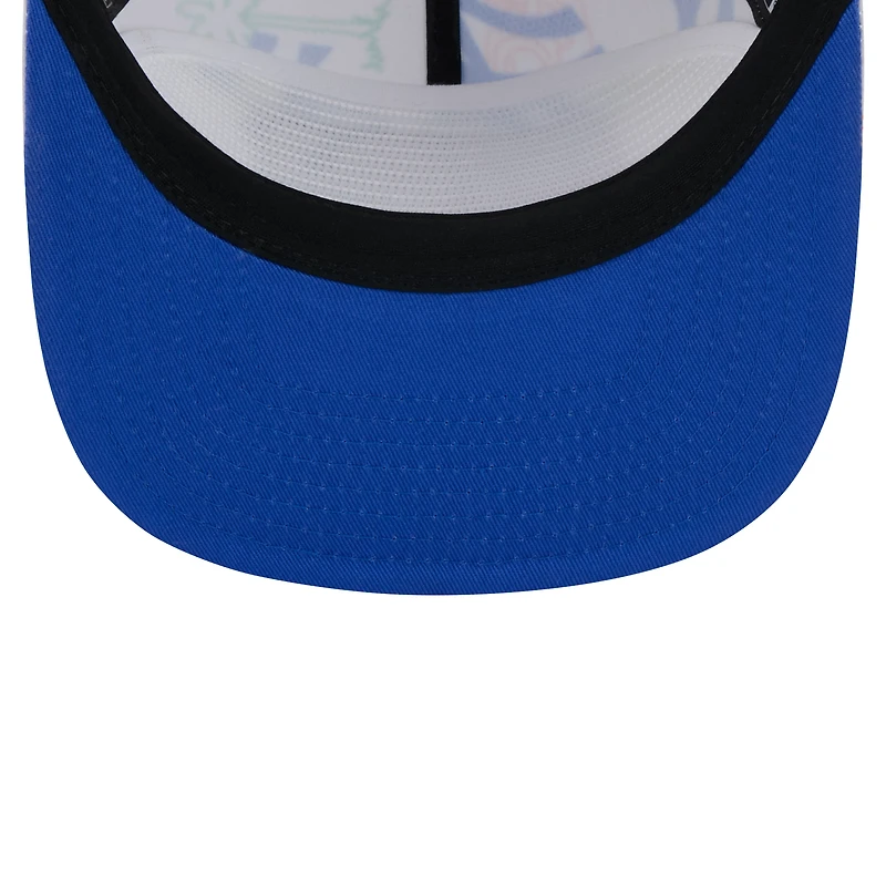 Men's New Era White New York Yankees Islander Golfer Snapback Hat