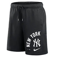 Short Nike noir New York Yankees Arched Kicker pour homme