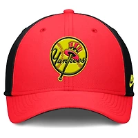 Casquette ajustable Nike New York Yankees Neon 90s Rise SwooshFlex pour homme, couleur cramoisie/noir