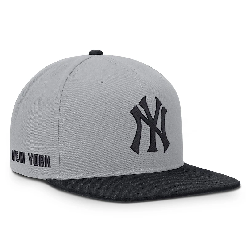 Casquette snapback Nike grise/marine New York Yankees Primetime Pro Dri-FIT pour homme