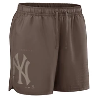 Short Nike marron clair New York Yankees Statement pour homme