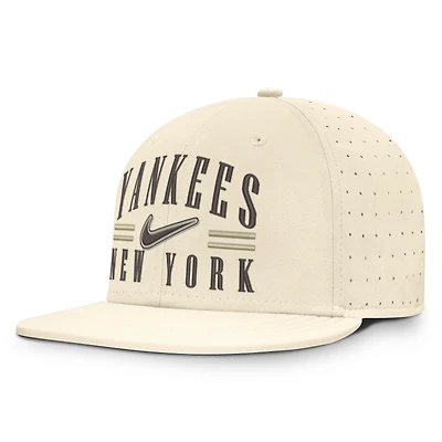 Men's Nike Natural New York Yankees True Dri-FIT AeroBill Fitted Hat