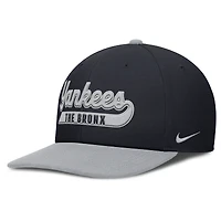 Casquette Snapback Nike New York Yankees Pro Performance bleu marine/gris pour homme