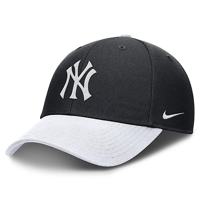 Men's Nike Navy/White New York Yankees Dri-FIT Club Adjustable Hat