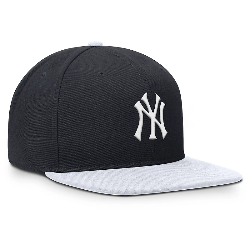 Casquette snapback Nike Primetime Pro Dri-FIT pour homme, bleu marine et blanche, New York Yankees