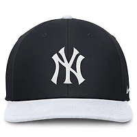 Men's Nike Navy/White New York Yankees Pro Dri-FIT Snapback Hat