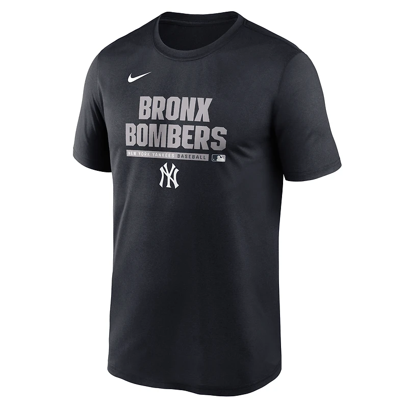 T-shirt Nike Legend Dri-FIT bleu marine pour homme, avec slogan de l'équipe des Yankees New York.