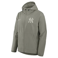 Men's Nike Olive New York Yankees Unlimited Packable Full-Zip Hooded Jacket