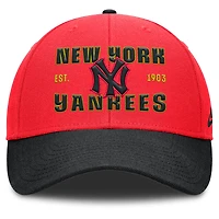 Casquette ajustable Nike New York Yankees Rise Neon Performance pour homme, rouge/noir