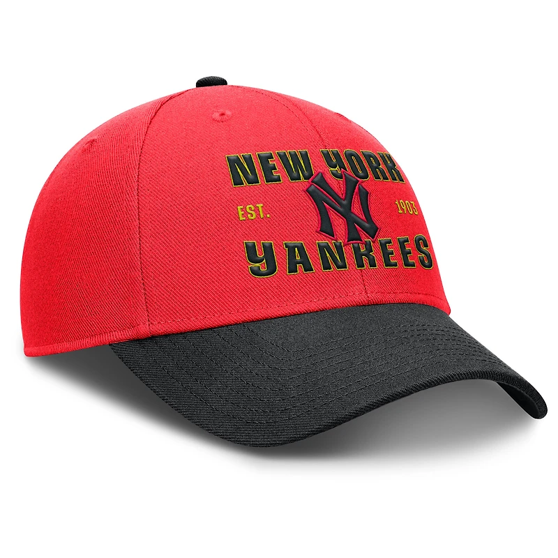 Casquette ajustable Nike New York Yankees Rise Neon Performance pour homme, rouge/noir