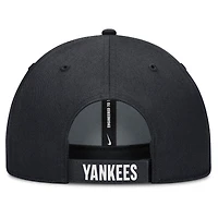 Casquette ajustable Nike New York Yankees Club Performance pour homme, blanc/bleu marine