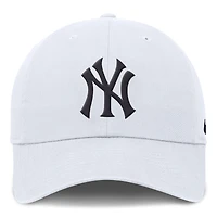 Men's Nike White New York Yankees Club Adjustable Hat