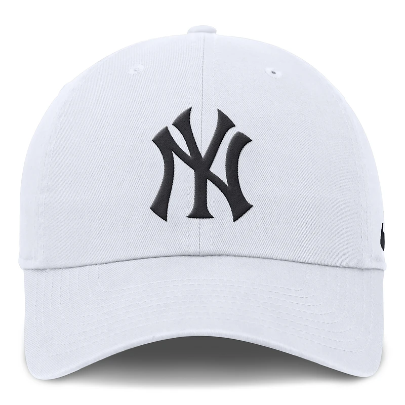 Men's Nike  White New York Yankees Club Adjustable Hat