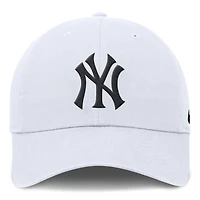 Men's Nike  White New York Yankees Club Adjustable Hat