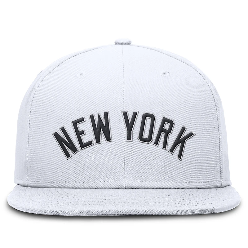 Men's Nike White New York Yankees True Performance Fitted Hat