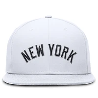 Men's Nike White New York Yankees True Performance Fitted Hat
