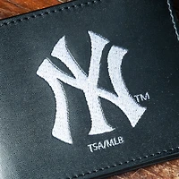 Portefeuille à deux volets brodé en cuir synthétique des Yankees de New York