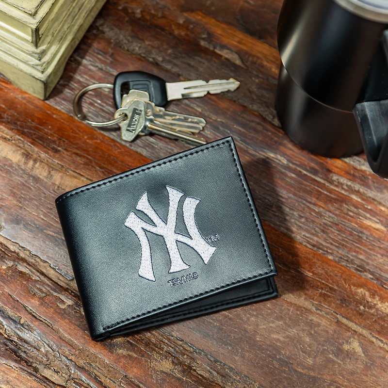 Portefeuille à deux volets brodé en cuir synthétique des Yankees de New York