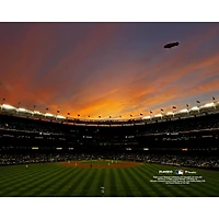 New York Yankees - Vue extérieure non signée du nouveau stade des sous le coucher soleil