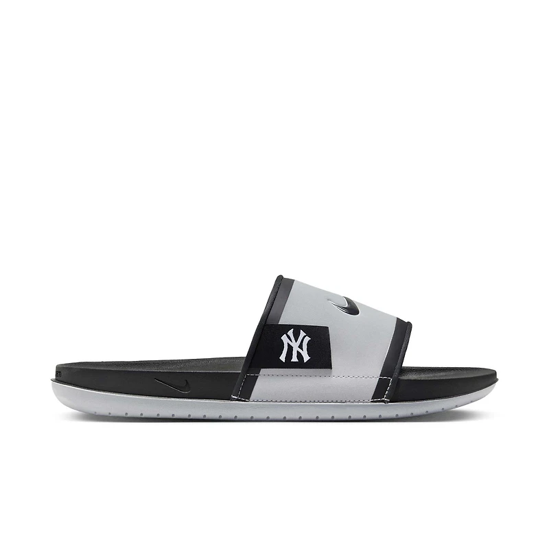 Nike New York Yankees Offcourt Slide Sandals